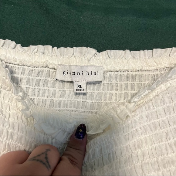 Gianni Bini Smocked Lantern Sleeve top size XL - Picture 5 of 5